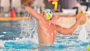 Scopri di più sull'articolo L’Ortigia vince e chiude a 59 punti. Napolitano: “Abbiamo battuto tutti i record del club”. Cassia: “Con il Brescia proveremo a vincere e andare in finale”