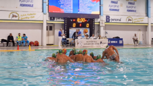 Scopri di più sull'articolo Ortigia, pioggia di gol e vittoria pesantissima sul campo del Salerno. Piccardo: “Contento per la squadra, ma ora testa alla sfida di sabato contro Trieste”